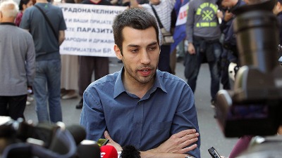 "Vlast presudom Veselinoviću zastrašuje građane"